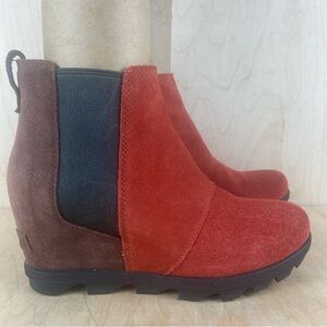 Sorel Joan of Arctic Suede Wedge Chelsea Boots Red Brown Black Women’s Sz 9